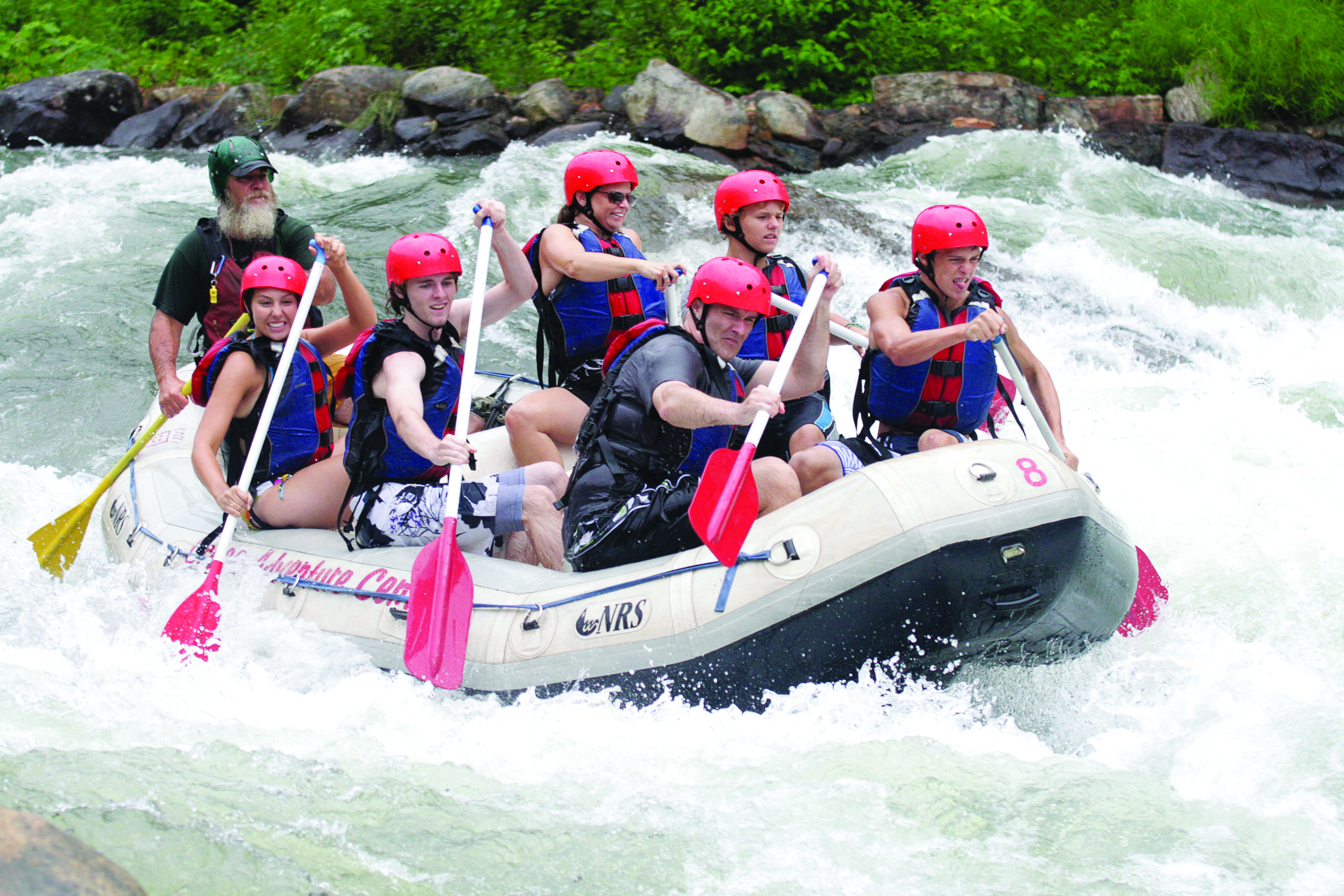 https://d3r8gwkgo0io6y.cloudfront.net/upload/water rafting.jpg